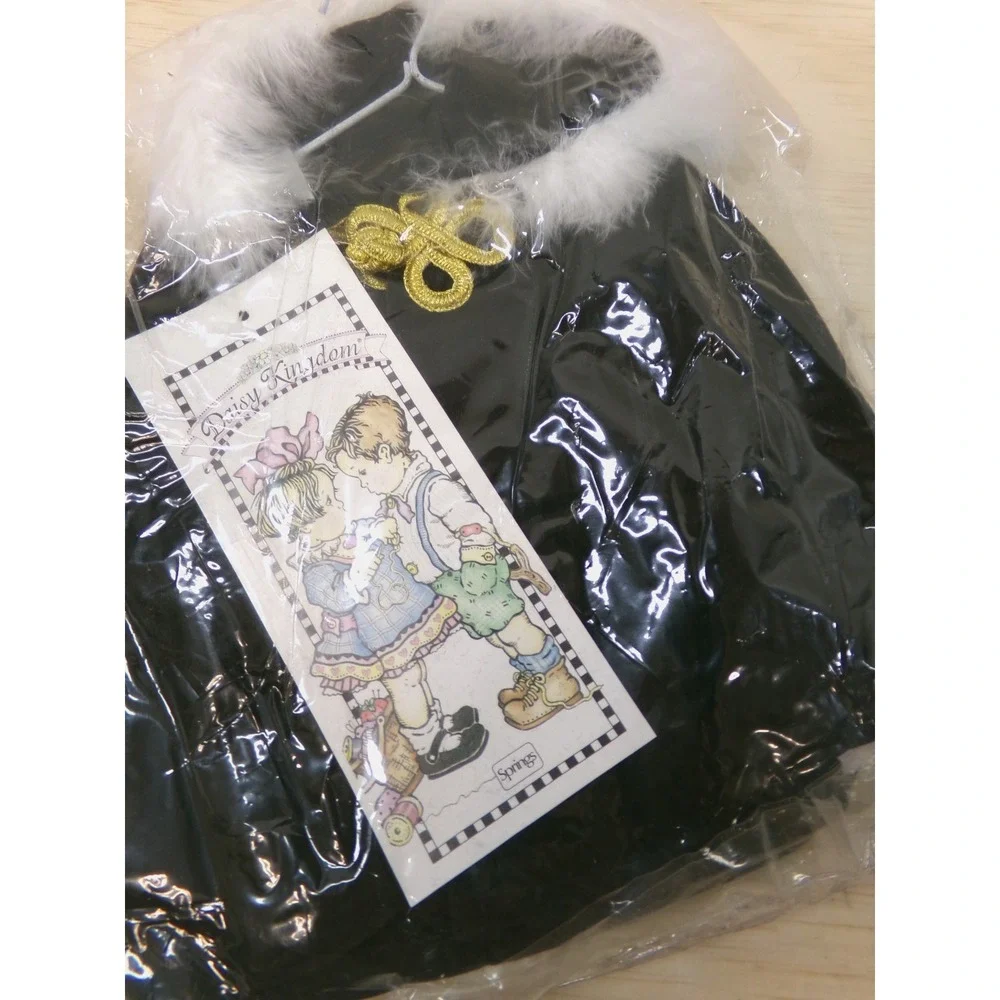 Springs Daisy Kingdom 12 in Doll Black Cape with Hood Lot of 2 # 5053-0126